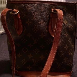 AUTHENTIC LOUIS VUITTON BUCKET BAG IN EXCELLENT